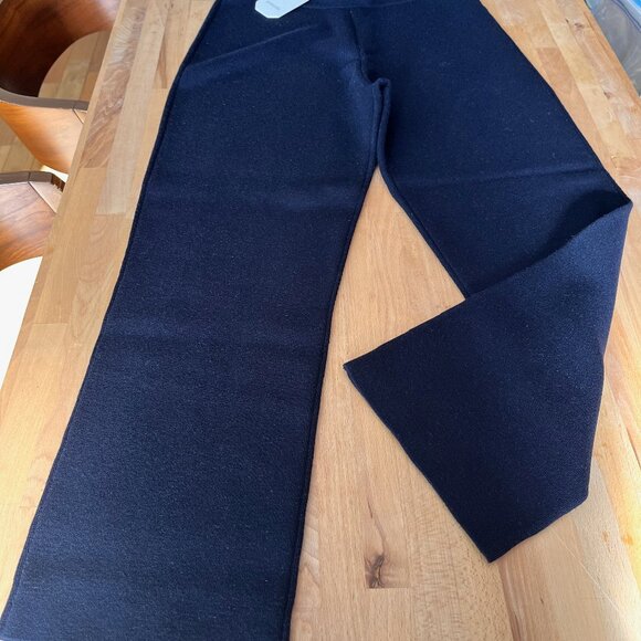 Attersee, 100% Merino Wool, Knit Pant, in Midnight, Size Large, NWT - Picture 2 of 14